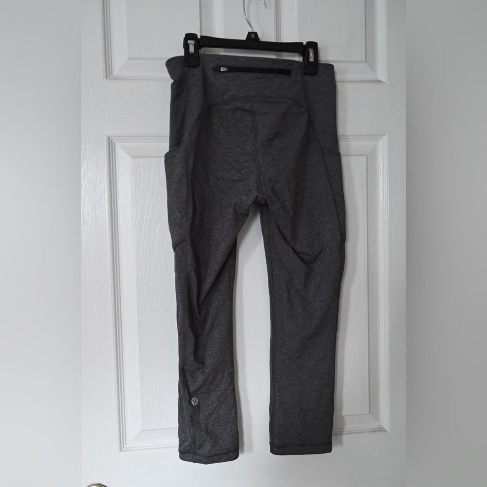 Lululemon cropped leggings